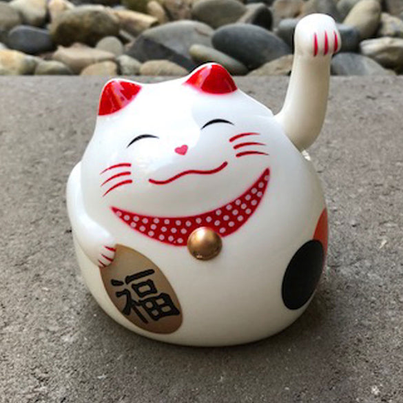 Lucky Cat (waving cat)