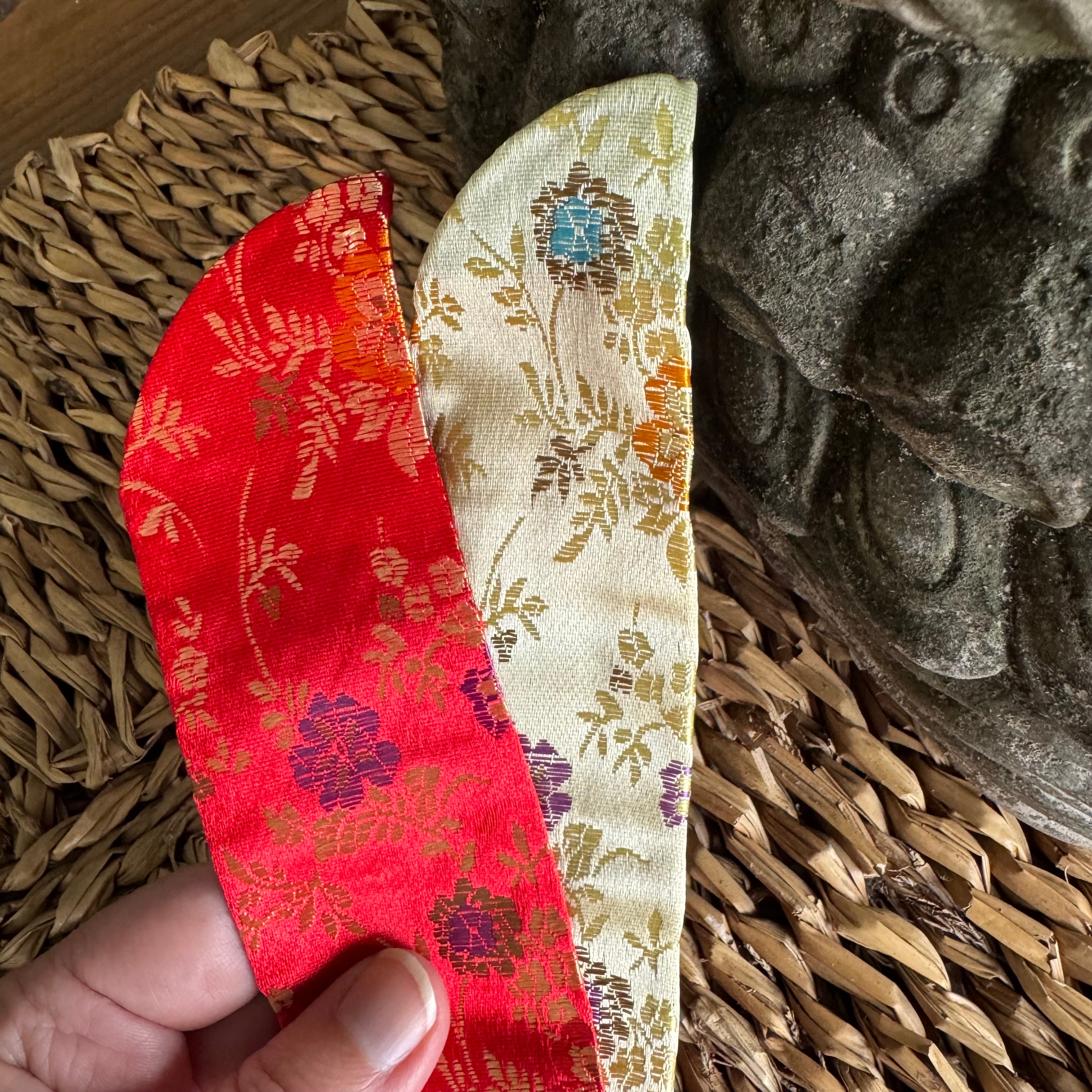 Chinese silk hand fan bags