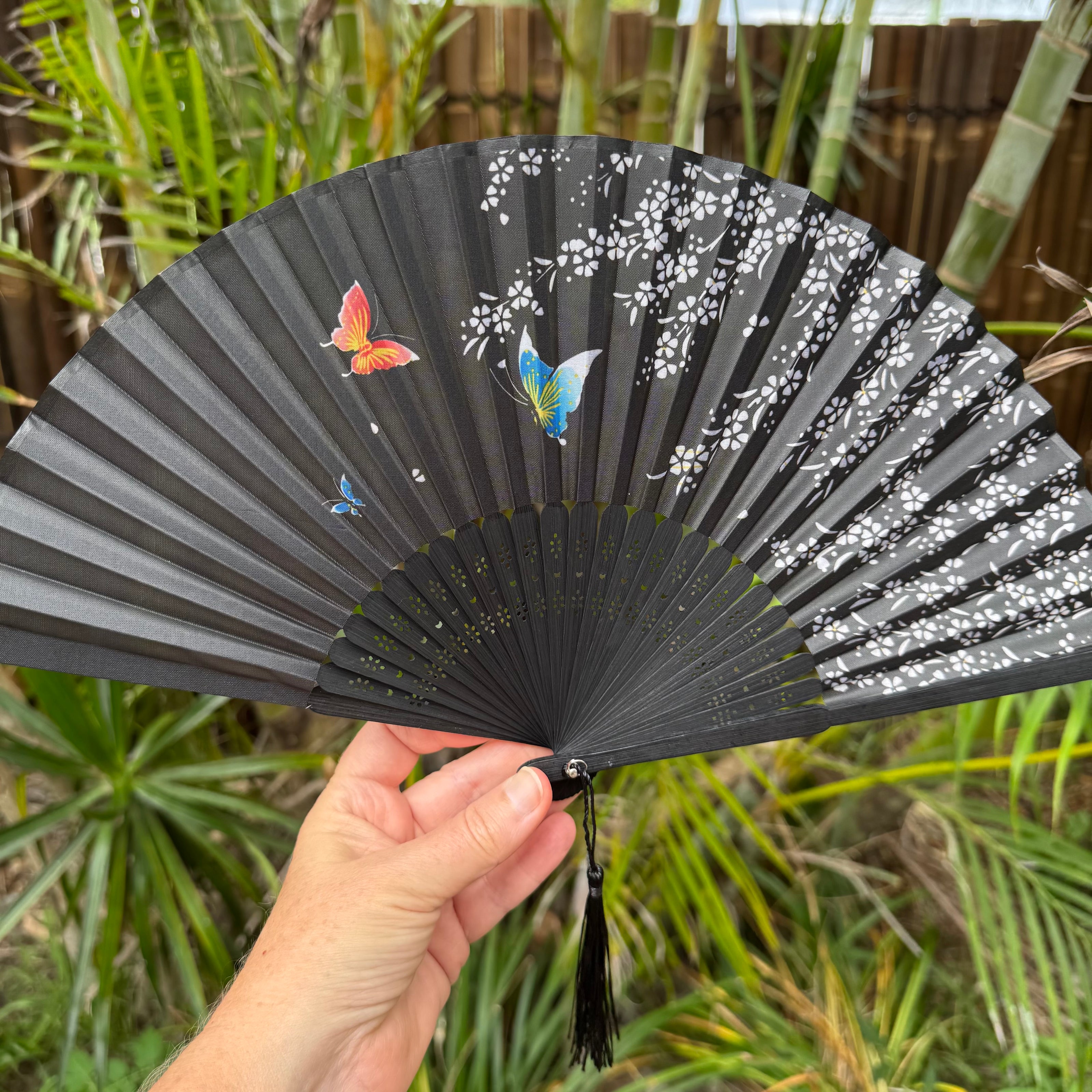 Black silk fan