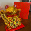 Chinese waving cat