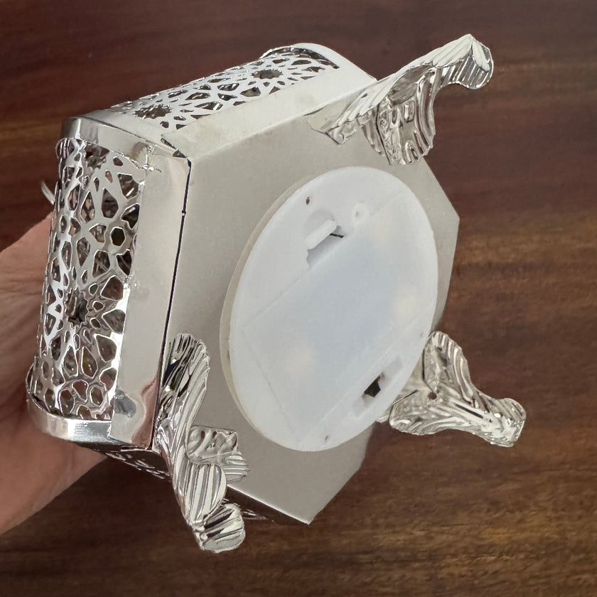 battery operated lantern 4