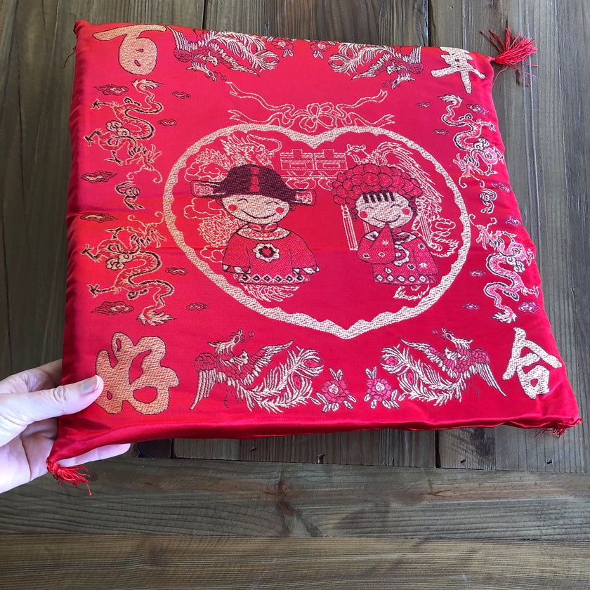 Bride and groom wedding decoration Chinese characters
