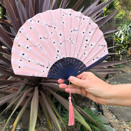 Hand fan